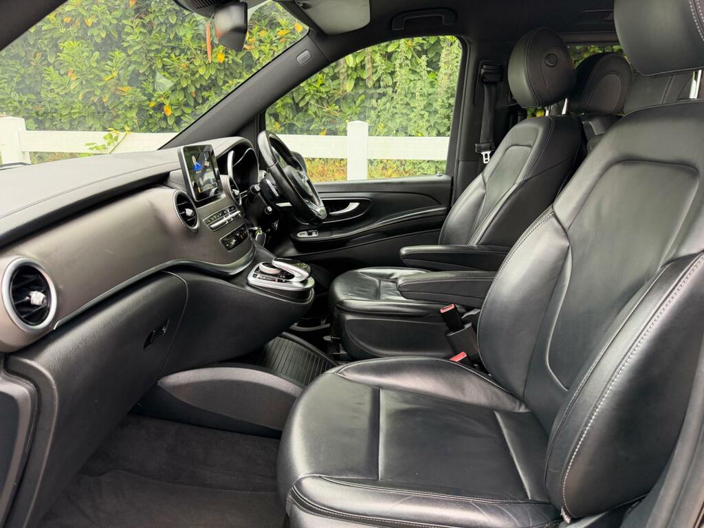 Mercedes-Benz V Class   #37