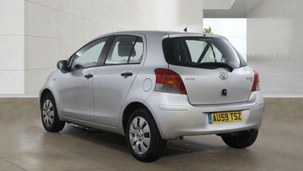 Toyota Yaris T2 Silver #4