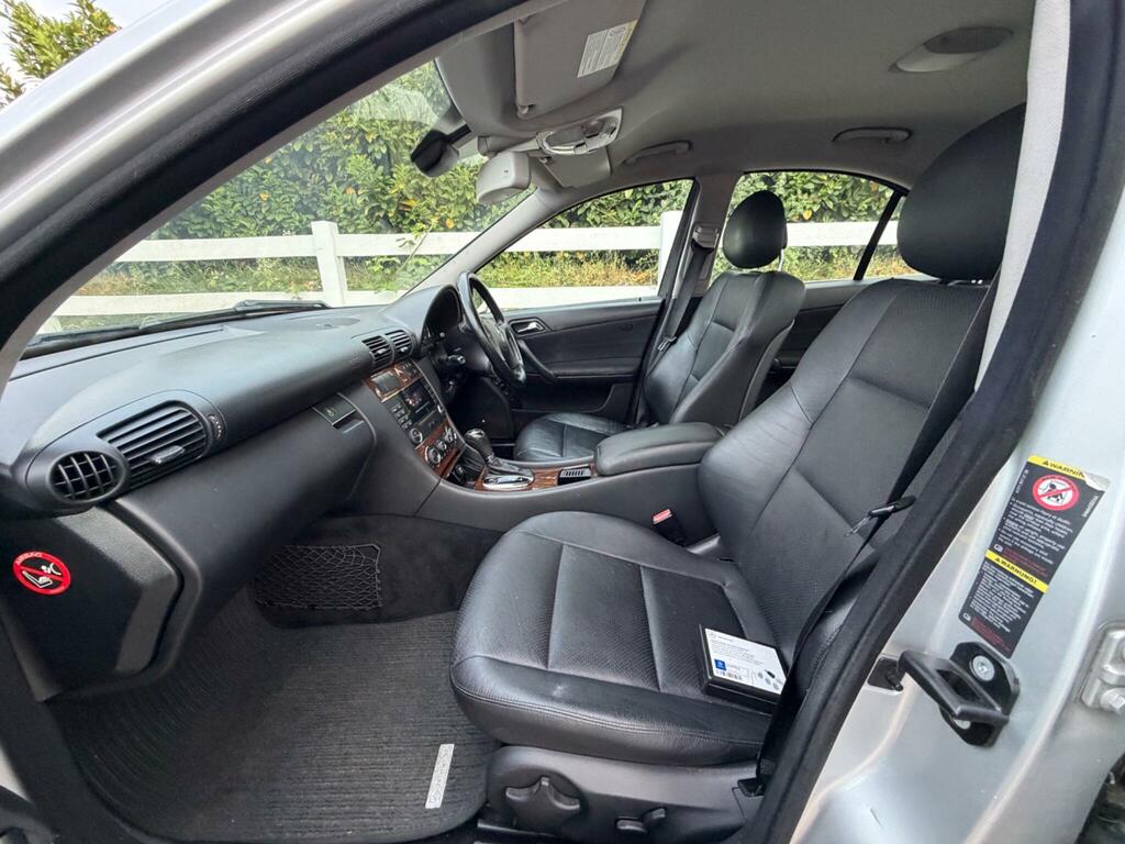 Mercedes-Benz C Class C200 Cdi Se Silver #24