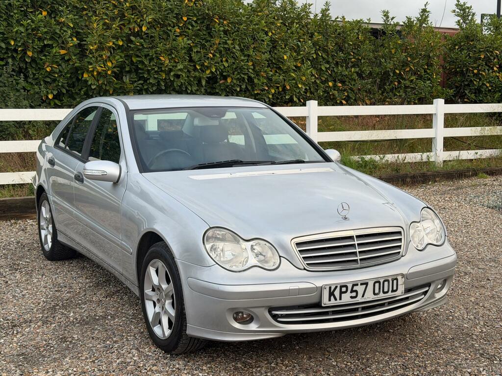 Mercedes-Benz C Class Classic Se Silver #4