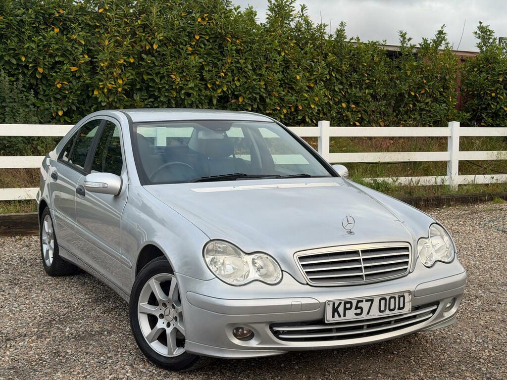 Mercedes-Benz C Class Classic Se Silver