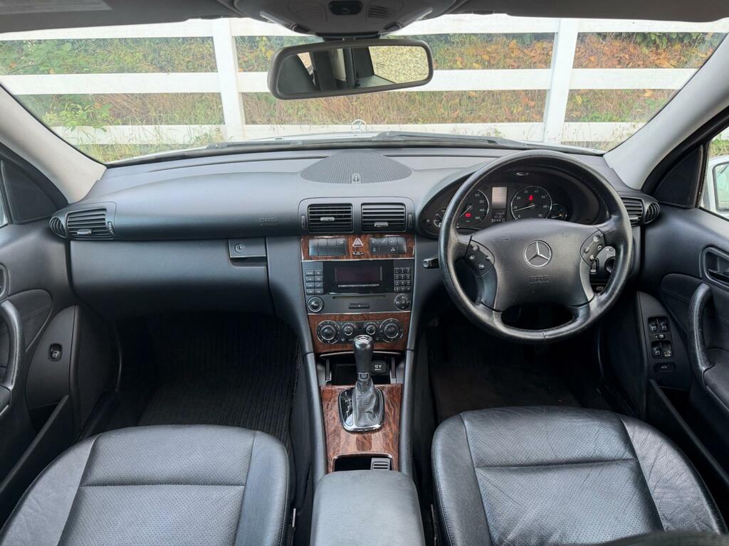 Mercedes-Benz C Class Classic Se Silver #2