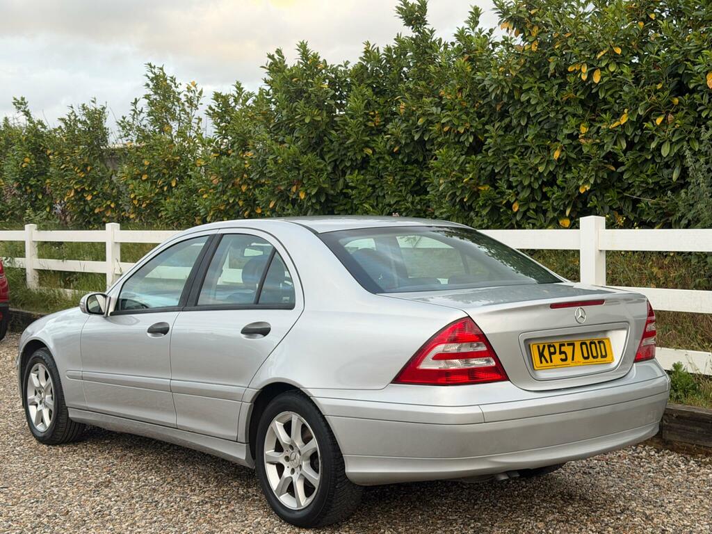 Mercedes-Benz C Class Classic Se Silver #3