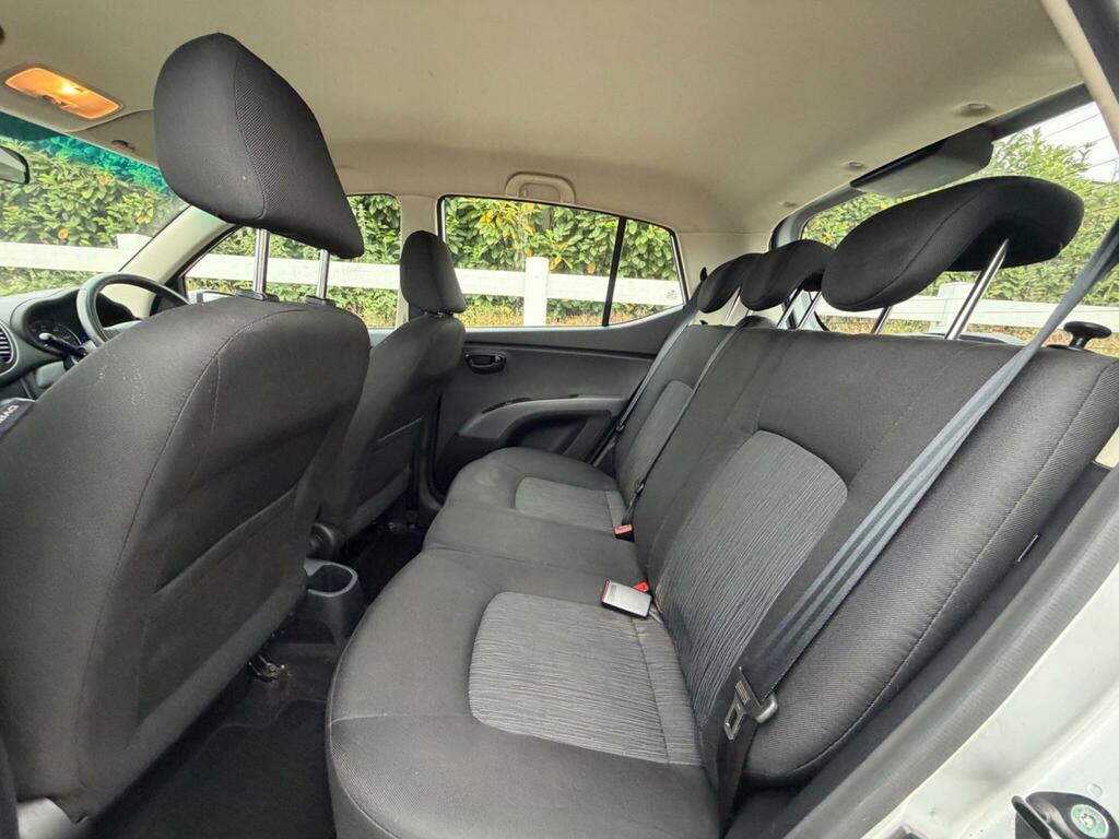Hyundai I10 Active 20 A Year Red #15