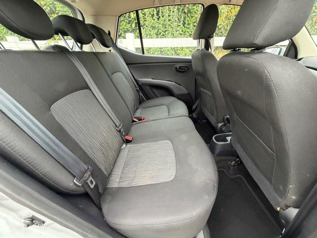 Hyundai I10 Active 20 A Year Red #16