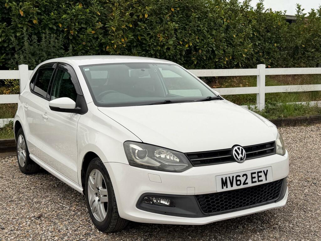 Volkswagen Polo Match White #4