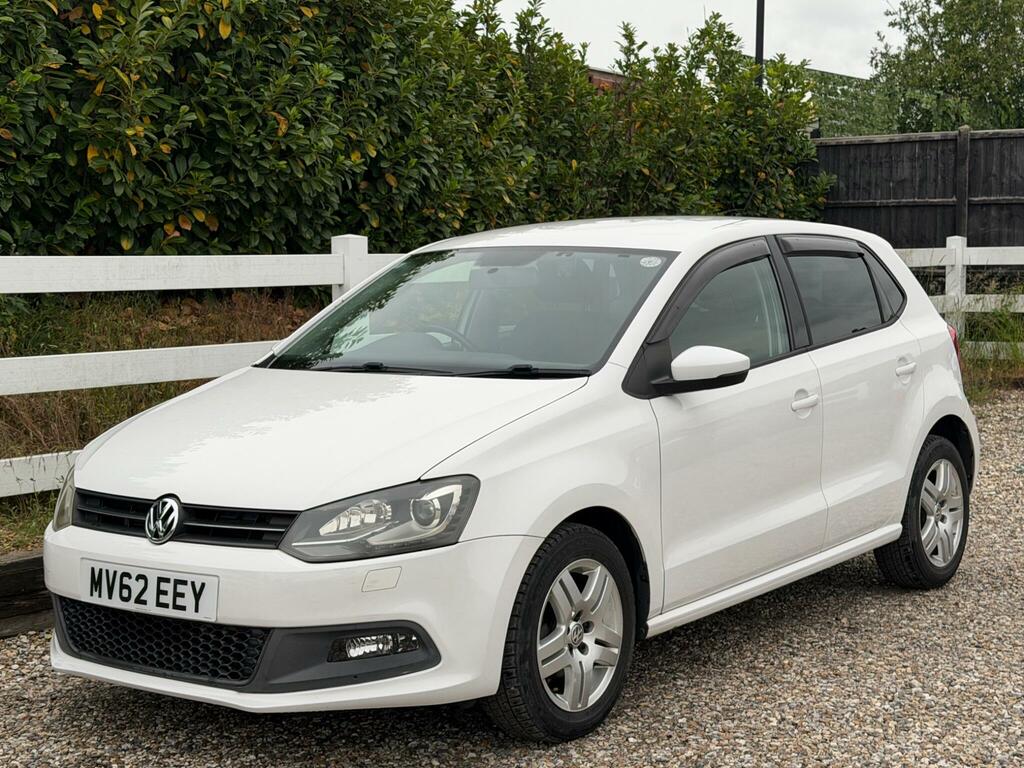 Volkswagen Polo Match White #6