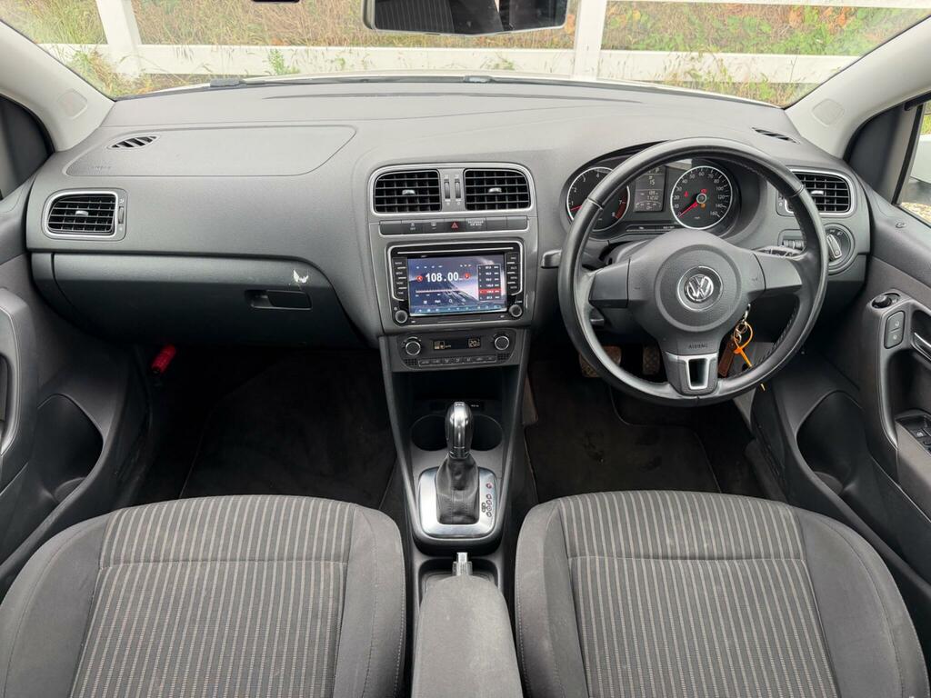 Volkswagen Polo Match White #2
