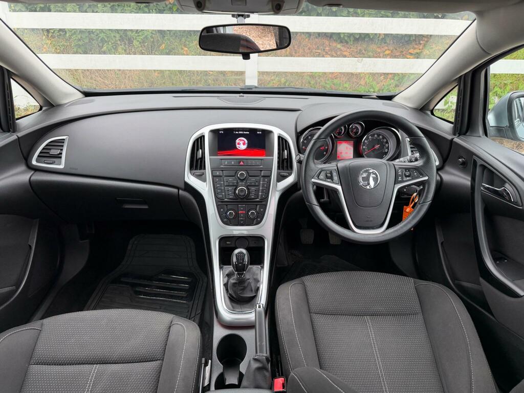 Vauxhall Astra Tech Line Gt Silver #2