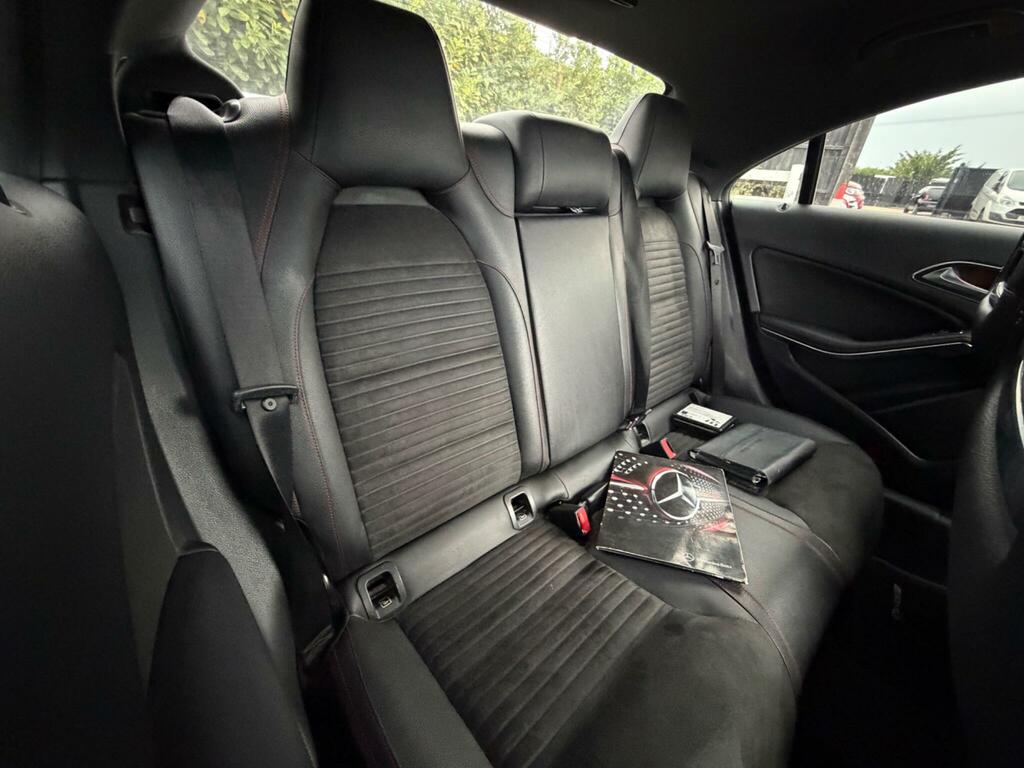 Mercedes-Benz CLA Class 2.0 Cla250 4Matic Engineered Black #23