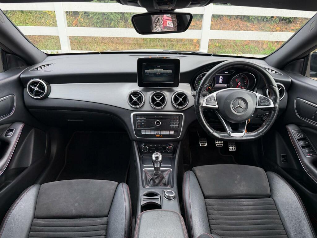 Mercedes-Benz CLA Class Amg Line Black #2