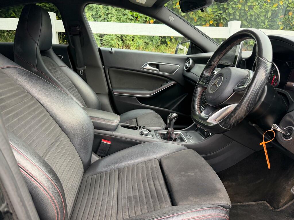 Mercedes-Benz CLA Class 2.0 Cla250 4Matic Engineered Black #17