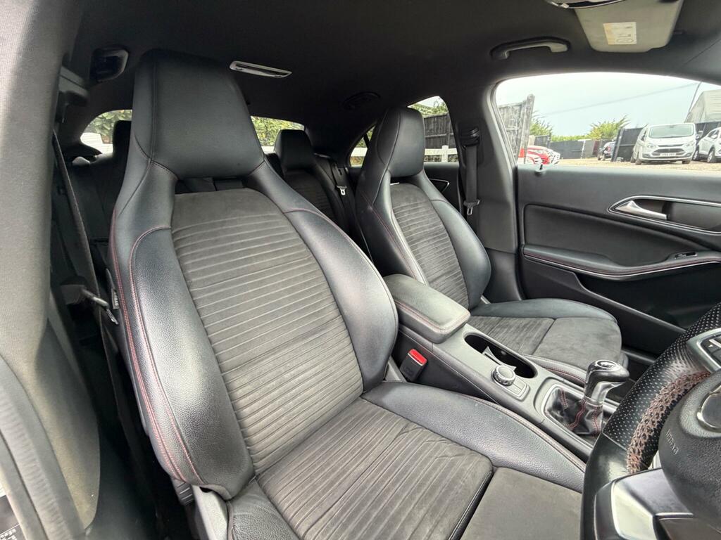 Mercedes-Benz CLA Class 2.0 Cla250 4Matic Engineered Black #19