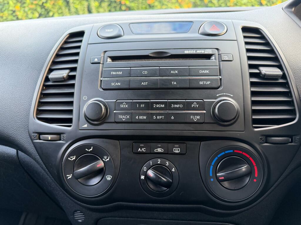 Hyundai I20 Classic Blue #19