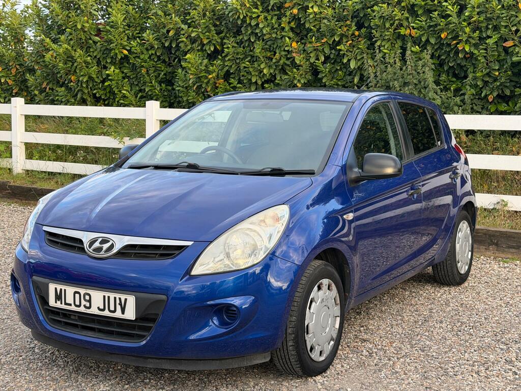 Hyundai I20 Classic Blue #8