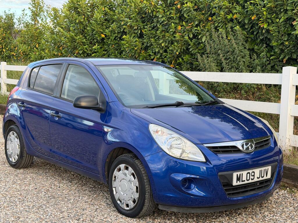 Hyundai I20 Classic Blue #3