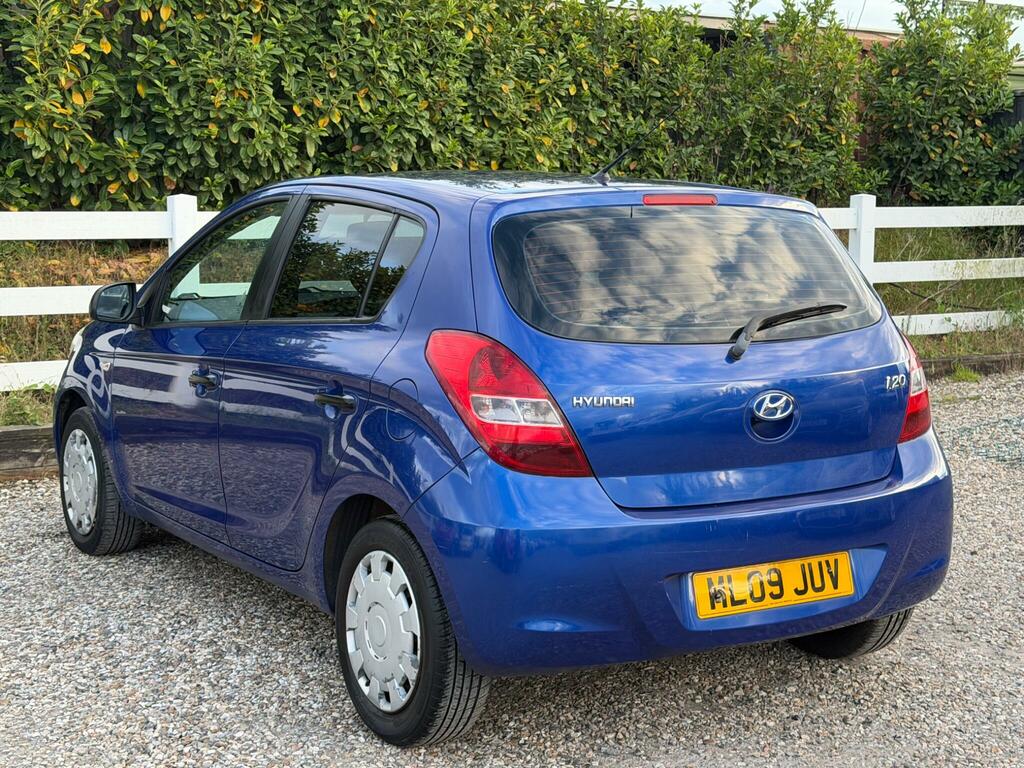 Hyundai I20 Classic Blue #6