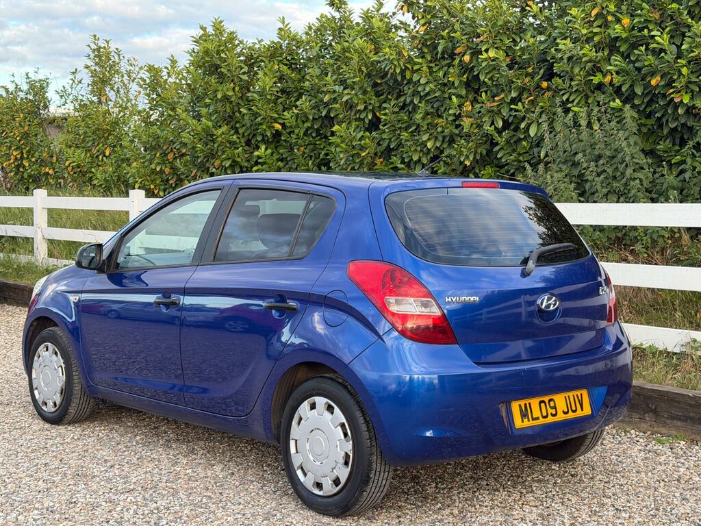 Hyundai I20 Classic Blue #9