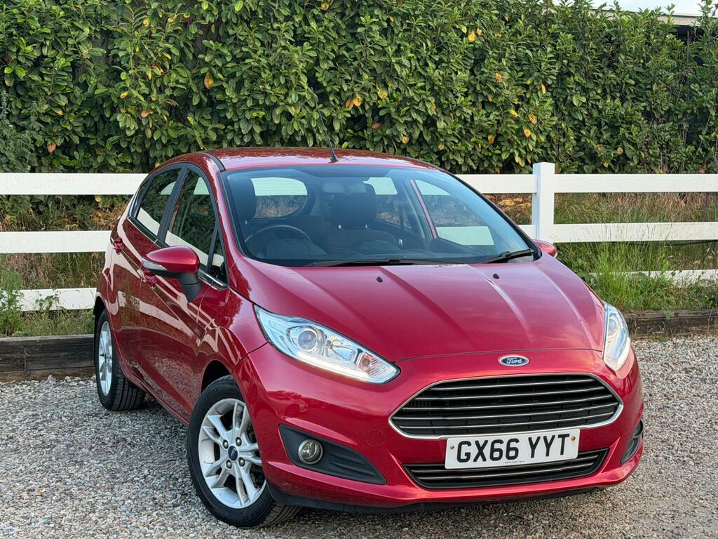 Ford Fiesta Zetec Red