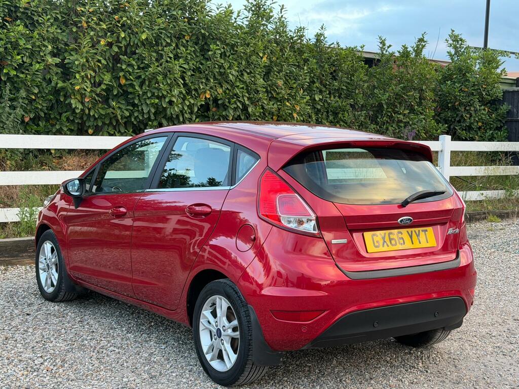 Ford Fiesta Zetec Red #5