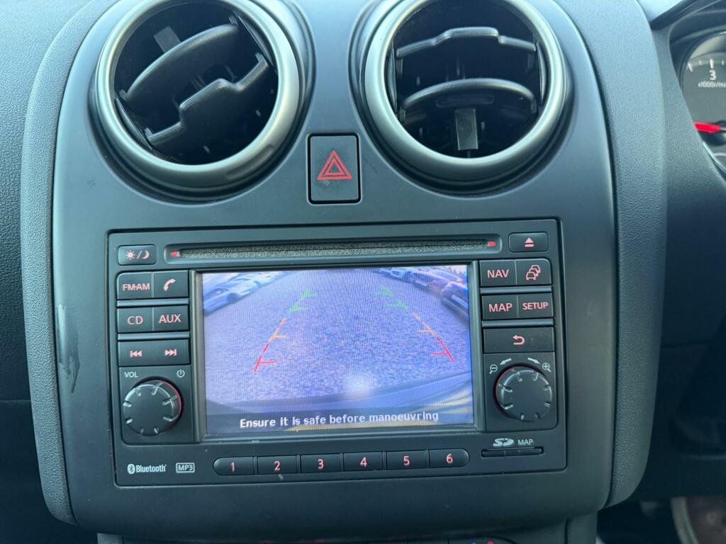 Nissan Qashqai Acenta Red #25