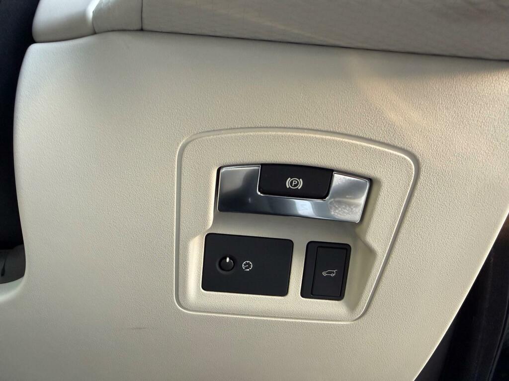 Land Rover Range Rover Velar 2.0 D240 R-dynamic S Silver #24