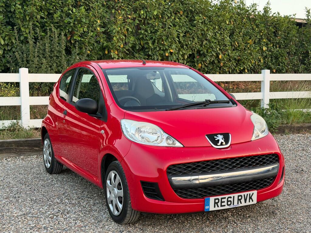 Peugeot 107 Urban Lite Red #4