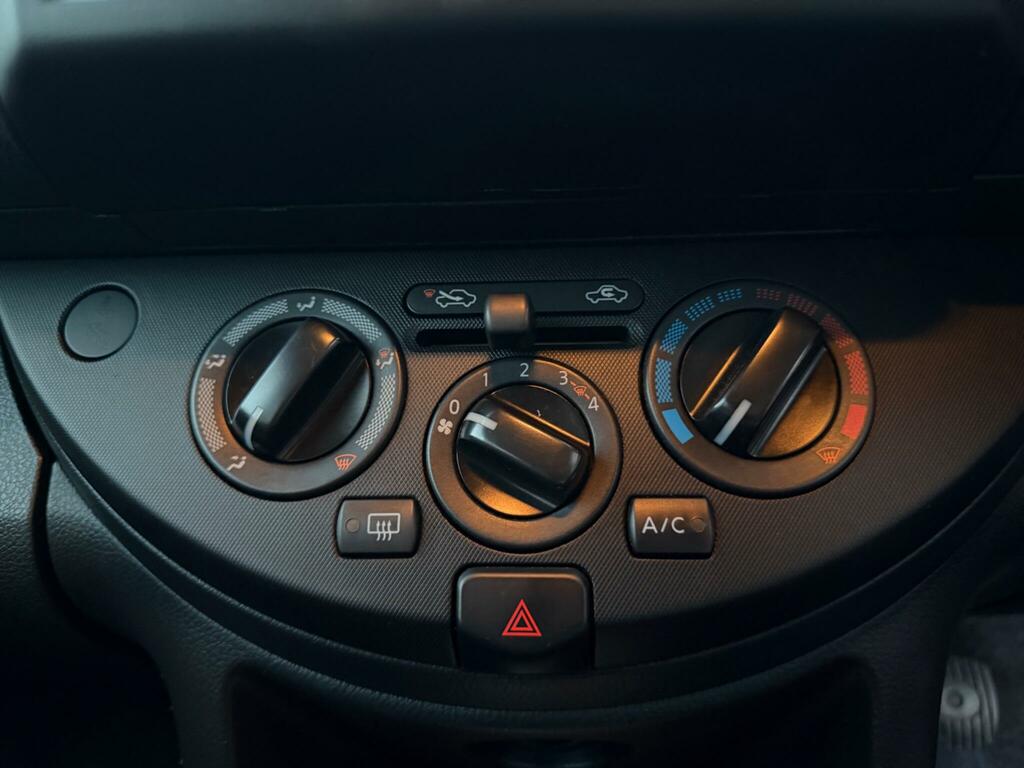 Nissan Note 1.6 N-tec. Family C Beige #20