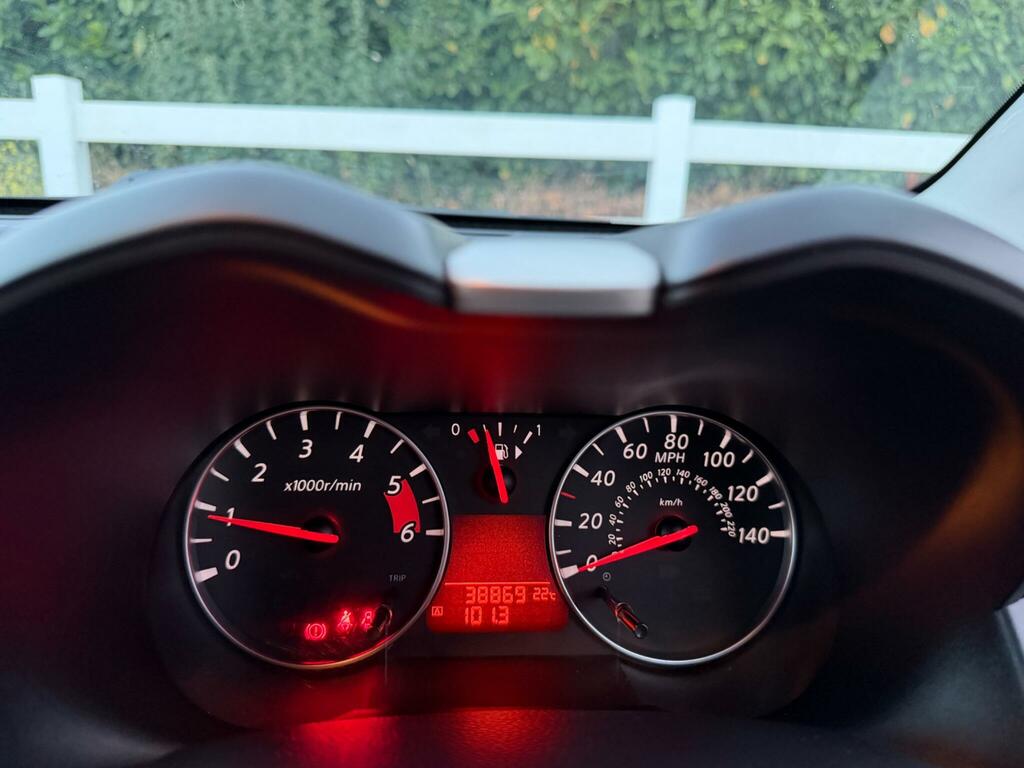 Nissan Note 1.6 N-tec. Family C Beige #22