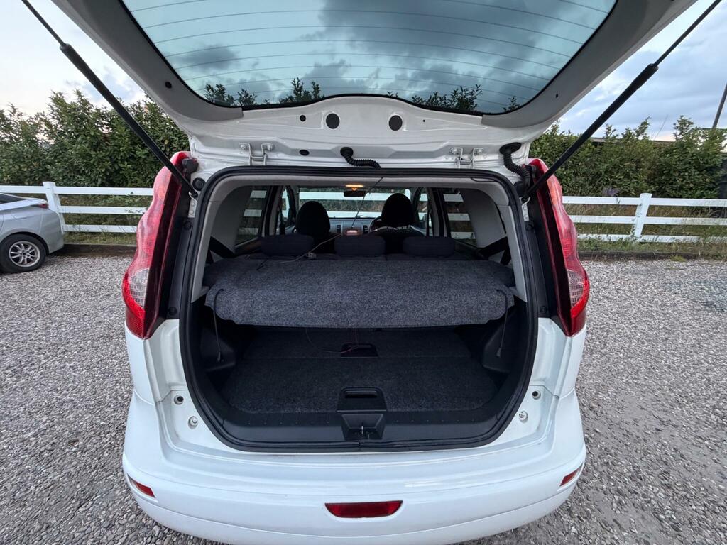 Nissan Note 1.6 N-tec. Family C Beige #23