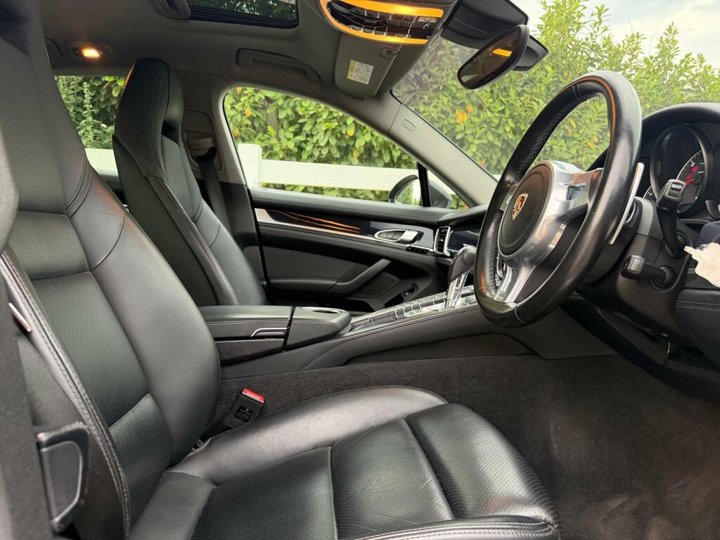 Porsche Panamera Porsche Panamera 4.8 V8 4S Hatchback Pd Black #23
