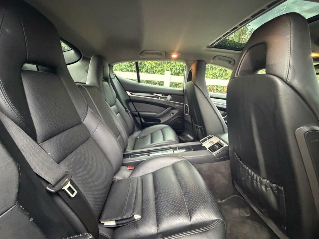 Porsche Panamera Porsche Panamera 4.8 V8 4S Hatchback Pd Black #28