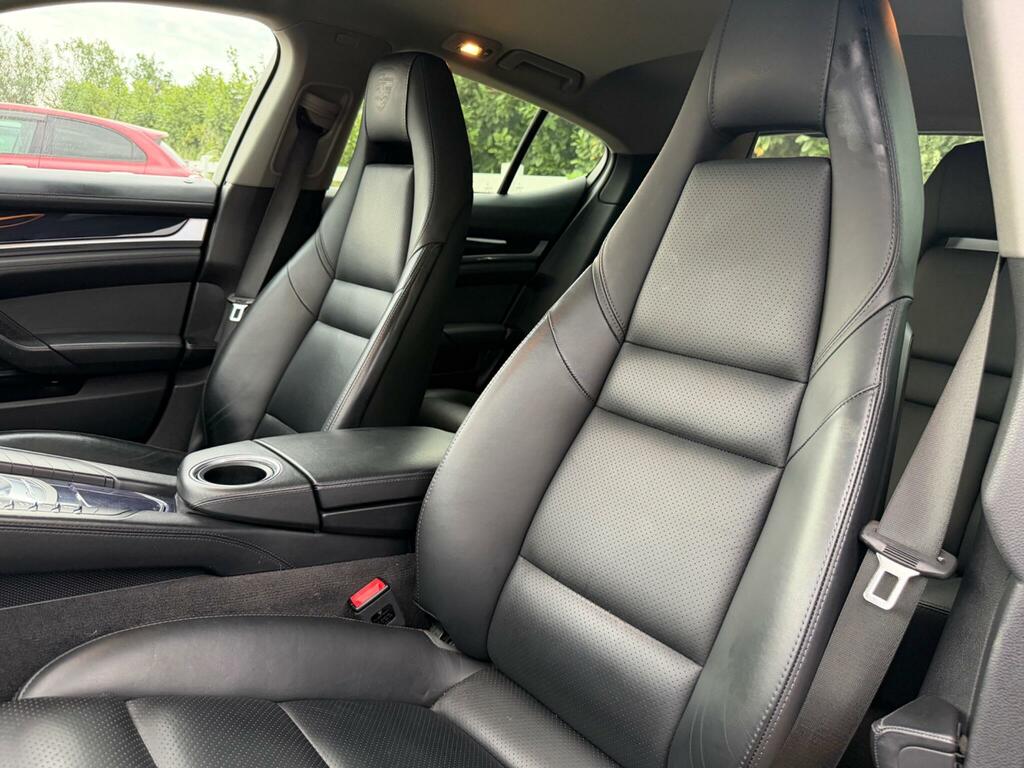 Porsche Panamera Porsche Panamera 4.8 V8 4S Hatchback Pd Black #46