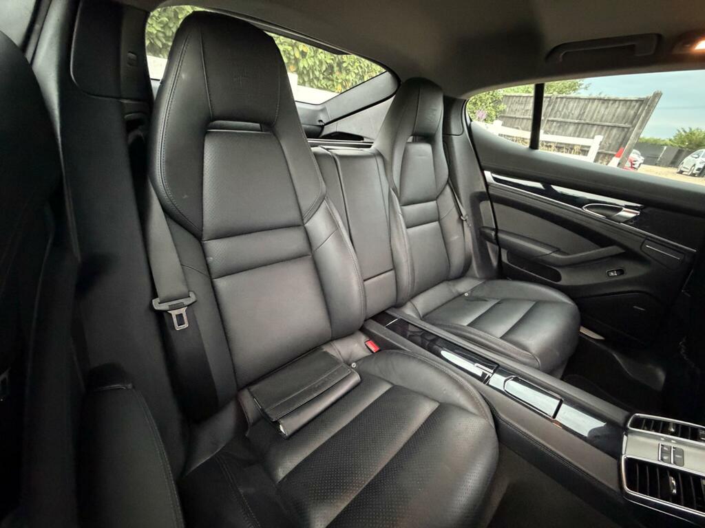 Porsche Panamera Porsche Panamera 4.8 V8 4S Hatchback Pd Black #26