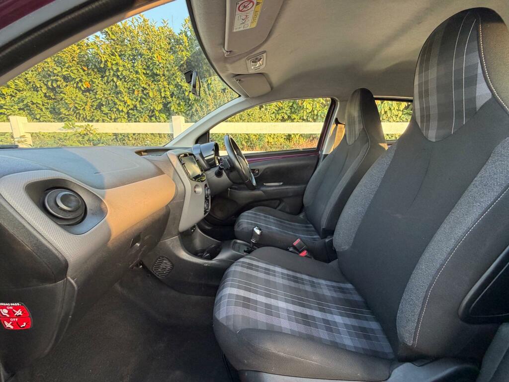 Peugeot 108 1.0 Allure Ss Red #28