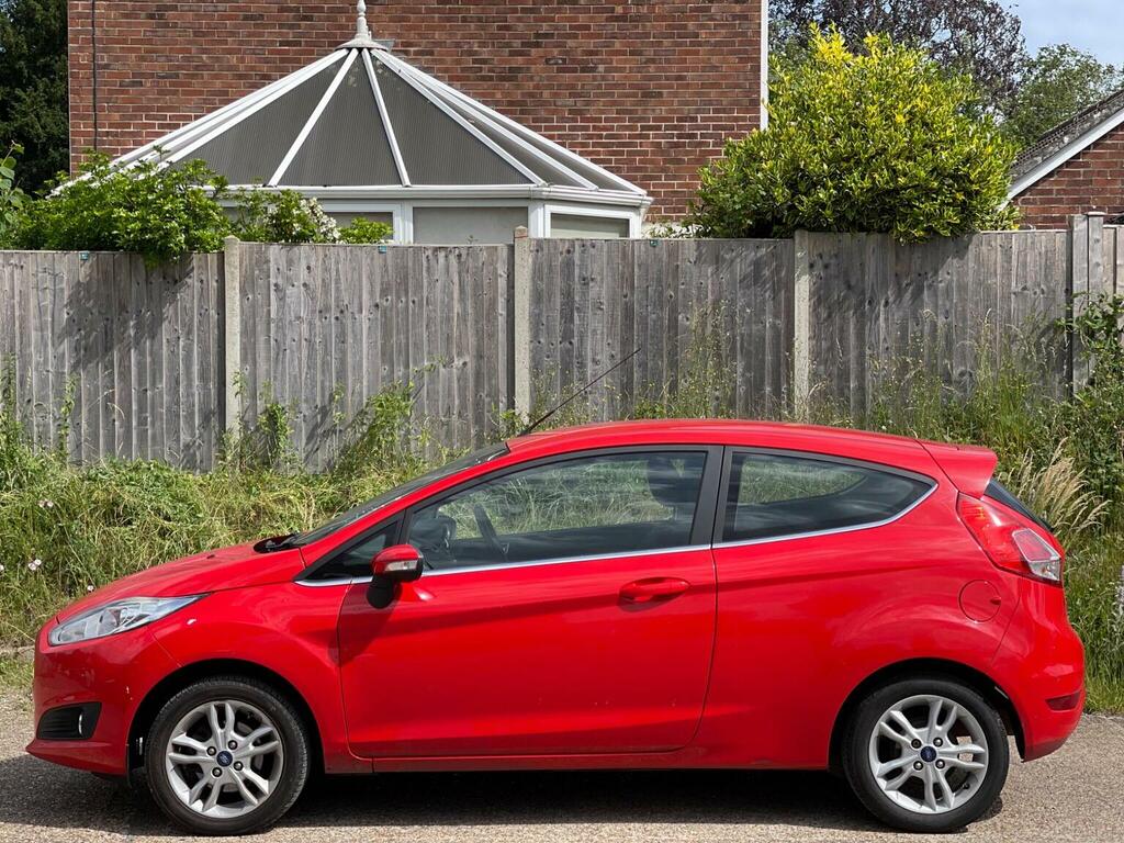 Ford Fiesta 1.25 Zetec Euro 5 Red #6