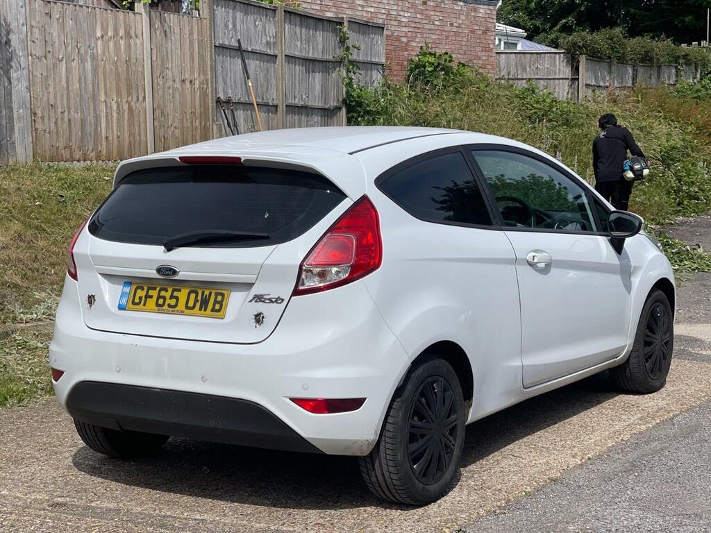 Ford Fiesta 1.25 Style Euro 6 White #3