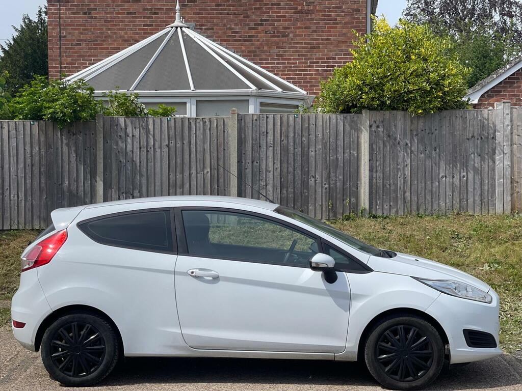 Ford Fiesta 1.25 Style Euro 6 White #2
