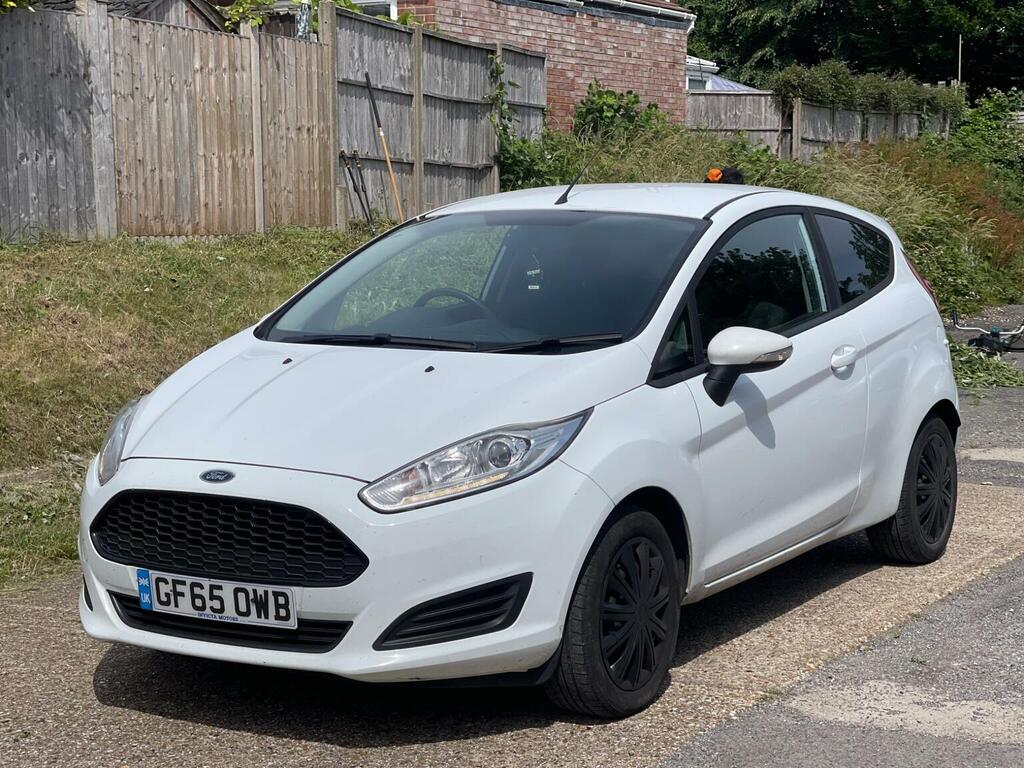 Ford Fiesta 1.25 Style Euro 6 White #5