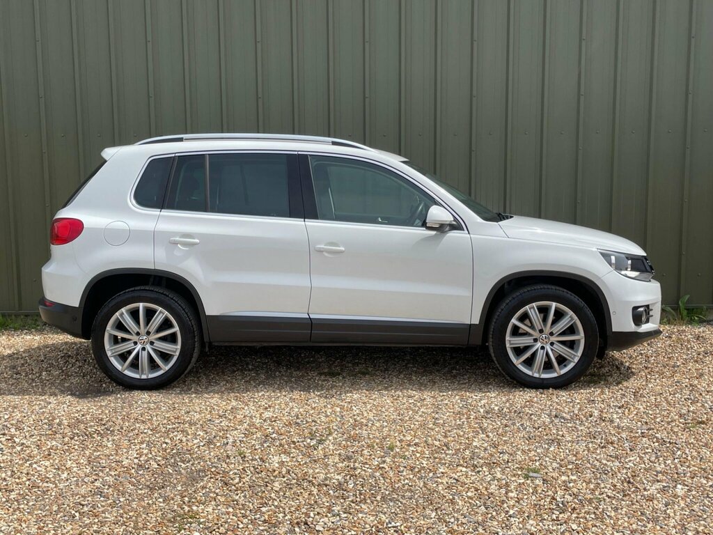 Volkswagen Tiguan 2.0 Tdi Bluemotion Tech Match Edition Dsg 4Wd Euro White #4