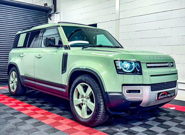 Land Rover Defender 3.0 D300 Mhev 75Th Limited Edition Suv Green #4