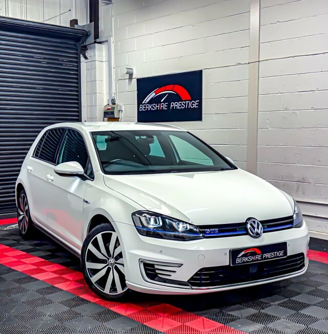 Volkswagen Golf 1.4 Tsi Gte Nav Hatchback Plug-in Hybri DF66XLH White #2