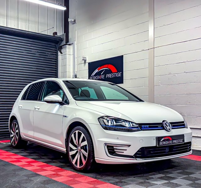 Volkswagen Golf 1.4 Tsi Gte Nav Hatchback Plug-in Hybri DF66XLH White #4