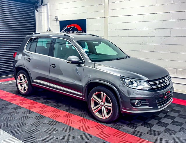 Volkswagen Tiguan 2.0 Tdi Bluemotion Tech R-line Edition Suv Die Grey