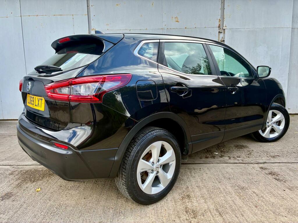 Nissan Qashqai Suv 1.3 Dig-t Acenta Premium Euro 6 Ss 201 LO69LXT Black #3