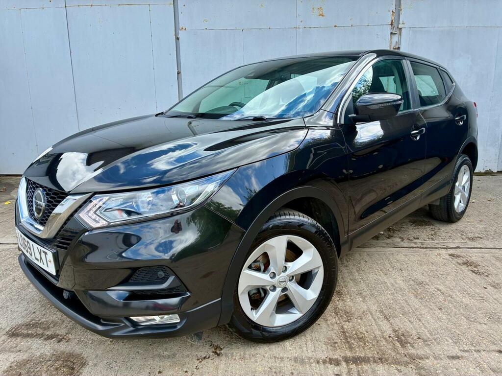 Nissan Qashqai Suv 1.3 Dig-t Acenta Premium Euro 6 Ss 201 LO69LXT Black #2
