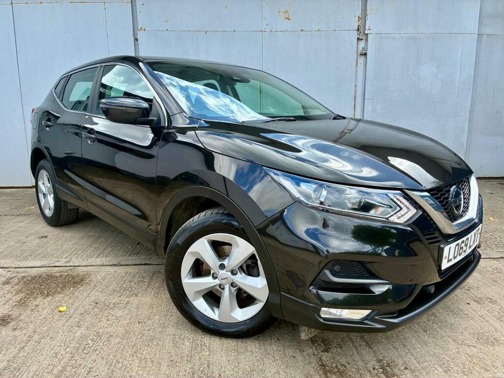 Nissan Qashqai Suv 1.3 Dig-t Acenta Premium Euro 6 Ss 201 Black