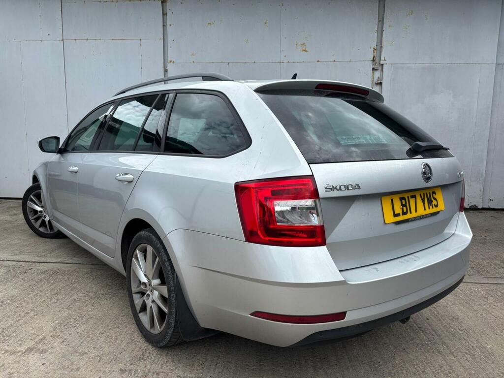 Skoda Octavia 1.4 Tsi Se L Dsg Euro 6 Ss Silver #4