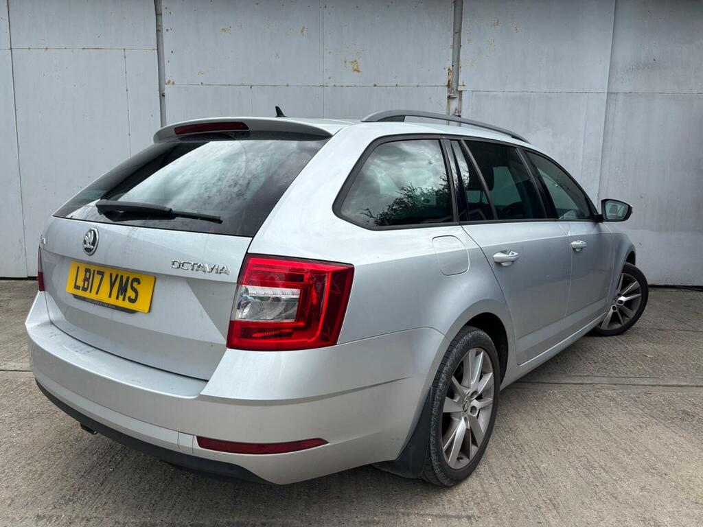 Skoda Octavia 1.4 Tsi Se L Dsg Euro 6 Ss Silver #3