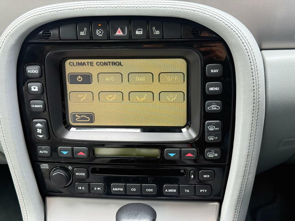 Jaguar XJ 2.7 Td Sovereign 200757 #36